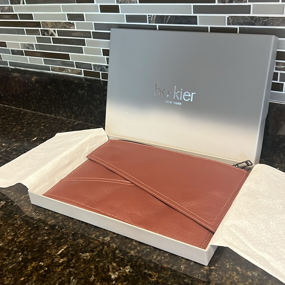Botkier Cobble Hill Large Leather Clutch Bag - Picture 3 of 12